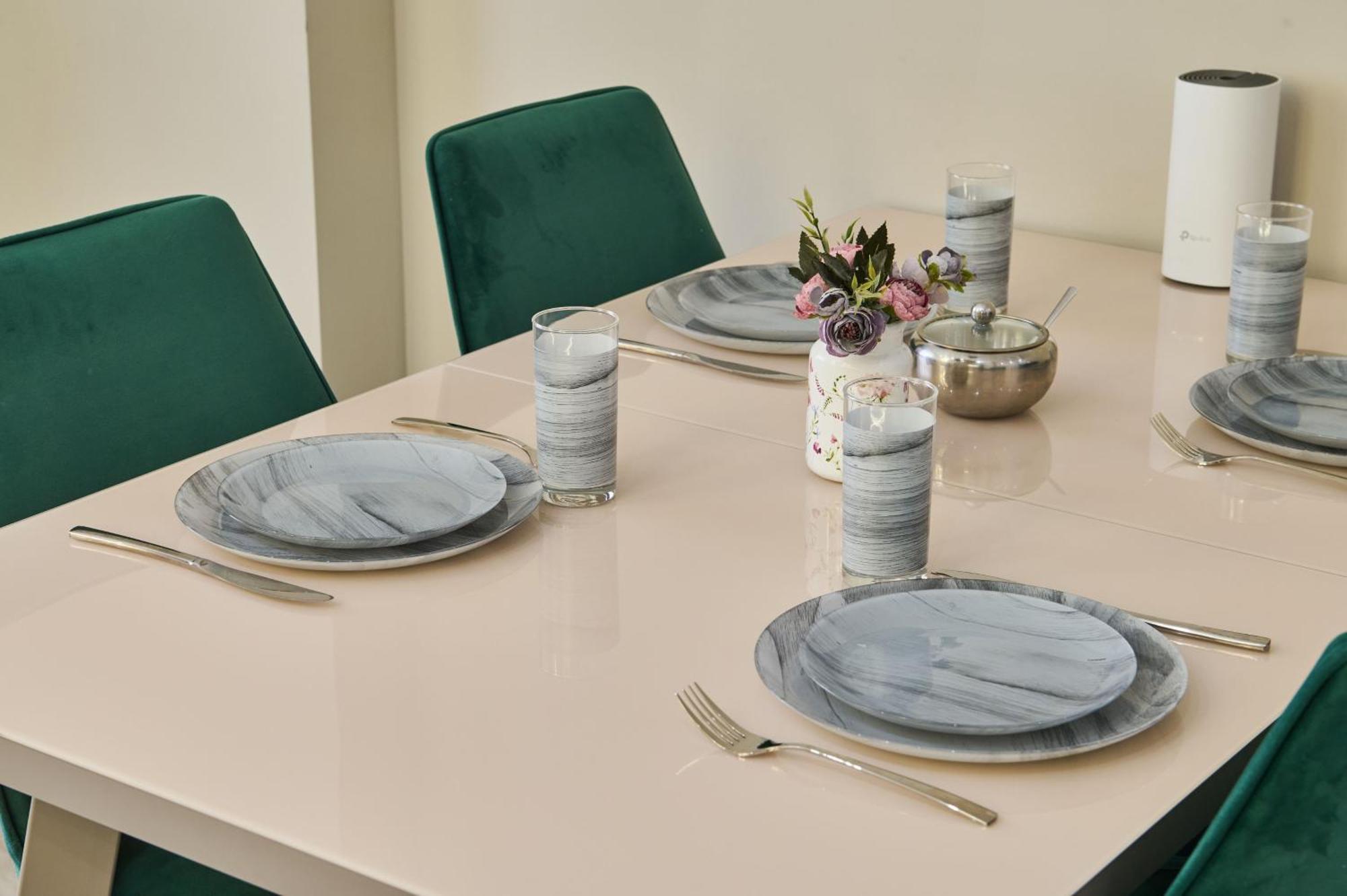Five Business-Class Rooms In R-House Near Mega Center Alma-Ata Exteriör bild